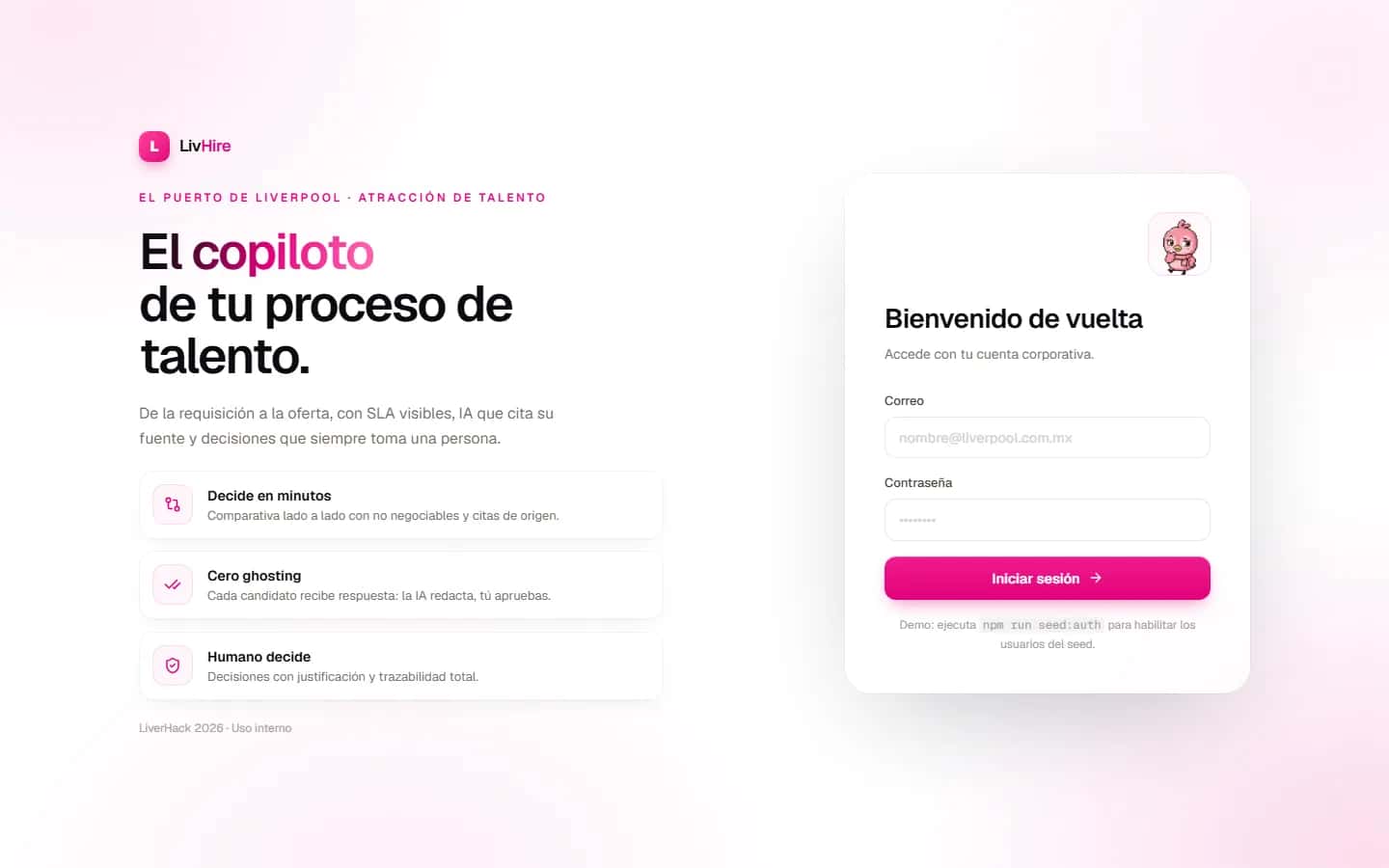 Pantalla de inicio de sesión de LivHire: a la izquierda el mensaje «El copiloto de tu proceso de talento» con tres beneficios (decide en minutos, cero ghosting, humano decide) y a la derecha el formulario de acceso con cuenta corporativa.